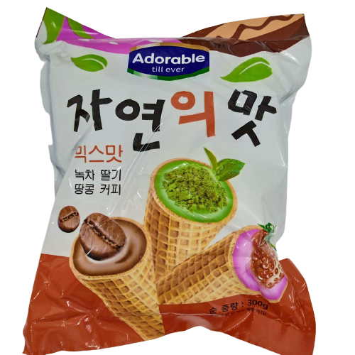 Adorable 3 in 1 Creambar (Chocolate, Strawberry, Matcha) 300 grams, 28 pieces